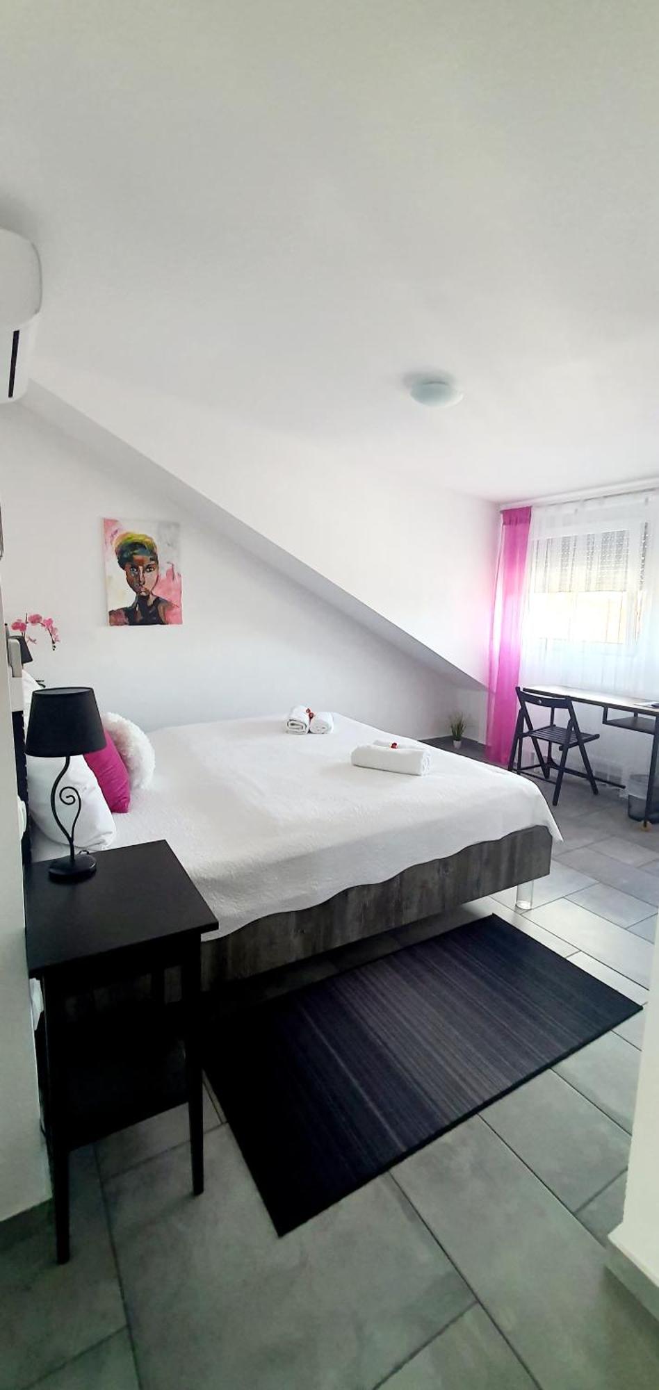 Royal Palace Apartment *