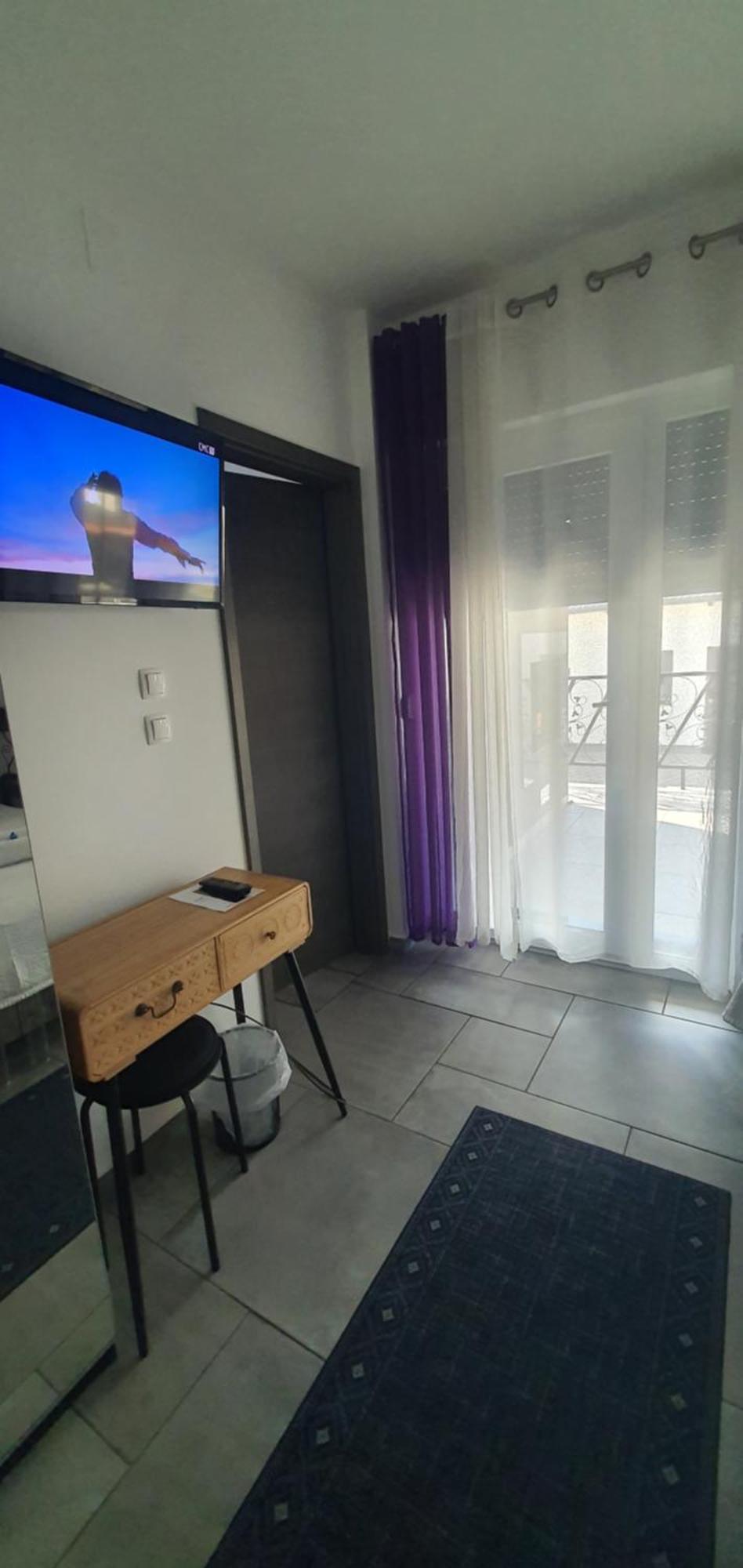 Royal Palace Apartment